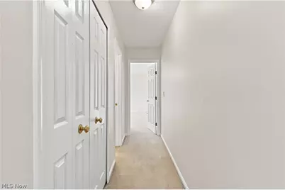 8421 Euclid Avenue, Loveland, OH 44106 - Photo 17