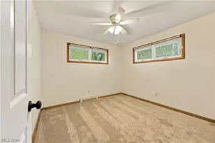 1423 Forrest Dr, Barberton, OH 44203 - Photo 23