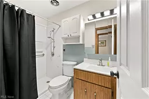 1423 Forrest Dr, Barberton, OH 44203 - Photo 35