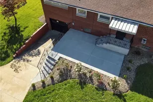 1423 Forrest Dr, Barberton, OH 44203 - Photo 5