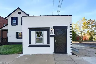 290-292 E South St, Akron, OH 44311 - Photo 3