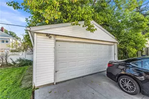1485 Orchard Grove Ave, Oakwood, OH 44107 - Photo 5