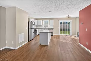 106 Preserve Cir, Amherst, OH 44001 - Photo 7