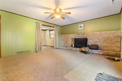 2561 Fallview Street NW, Uniontown, OH 44685 - Photo 27