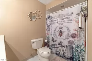 2561 Fallview St NW, Uniontown, OH 44685 - Photo 25