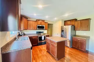 4112 Keswick Dr, Brunswick, OH 44212 - Photo 5