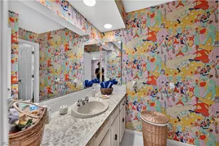 1265 Grenada Dr NE, Canton, OH 44714 - Photo 31