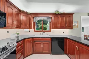 802 Deerfield Ln NE, Massillon, OH 44646 - Photo 29