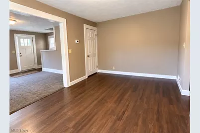 847 Keeney Street, Akron, OH 44310 - Photo 5
