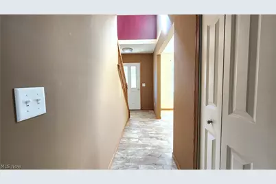 1033 Saint Michaels Way, Madison, OH 44057 - Photo 9