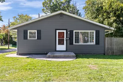 2901 Richmond Avenue NE, Canton, OH 44705 - Photo 1