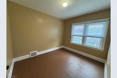 1379 W 95th Street, Loveland, OH 44102 - Photo 23