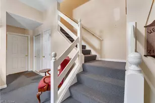 221 Talsman Dr, Canfield, OH 44406 - Photo 7