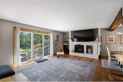 8532 Tanglewood Trail, Chagrin Falls, OH 44023 - Photo 3