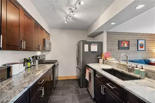 8532 Tanglewood Trail, Chagrin Falls, OH 44023 - Photo 9