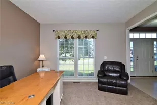 2752 Pinegate Dr, Norton, OH 44203 - Photo 7