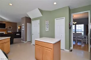 2752 Pinegate Dr, Norton, OH 44203 - Photo 17
