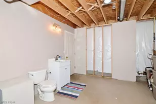 2752 Pinegate Dr, Norton, OH 44203 - Photo 43