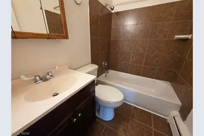 4820 Lee Road #B15, Loveland, OH 44128 - Photo 9