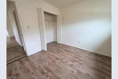 4820 Lee Road #B15, Loveland, OH 44128 - Photo 11