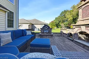2200 Hunting Valley Ln, Streetsboro, OH 44241 - Photo 7