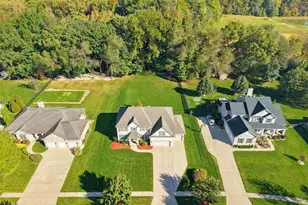 2200 Hunting Valley Ln, Streetsboro, OH 44241 - Photo 3