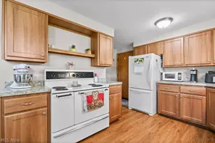 3568 Mountview Ave, Alliance, OH 44601 - Photo 9