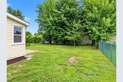 5605 Chagrin Drive, Mentor on the Lake, OH 44060 - Photo 23