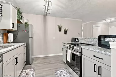 1818 Harbour Circle NW #12D, Canton, OH 44708 - Photo 11