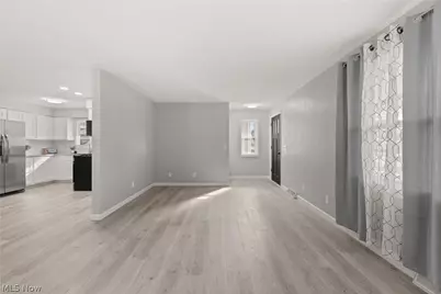 1058 W 29th Street, Lorain, OH 44052 - Photo 9