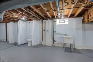 1058 W 29th St, Lorain, OH 44052 - Photo 31