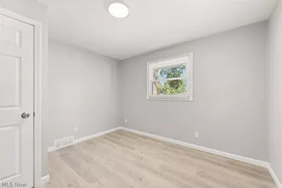 1058 W 29th Street, Lorain, OH 44052 - Photo 25