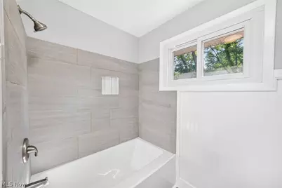 6350 Auburn Road, Painesville, OH 44077 - Photo 17