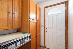 91 McNaughton St, Akron, OH 44305 - Photo 11