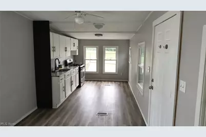 8162 Russell Lane, Loveland, OH 44144 - Photo 5