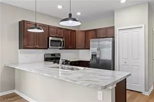 132 Acorn LN, Elyria, OH 44035 - Photo 13