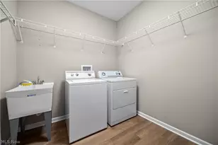 132 Acorn LN, Elyria, OH 44035 - Photo 5