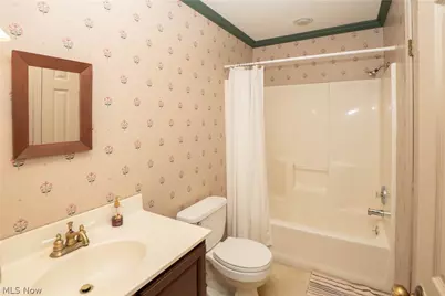 8019 Blendwood Avenue NE, Canton, OH 44721 - Photo 35