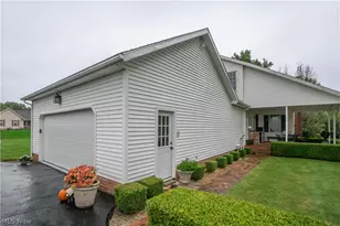8019 Blendwood Ave NE, Canton, OH 44721 - Photo 43