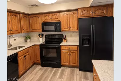 621 Tollis Parkway #6-46, Grandview Heights, OH 44147 - Photo 5
