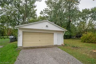 2325 Eastlawn Ave, Akron, OH 44305 - Photo 27