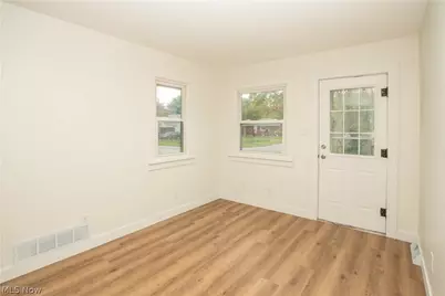 2325 Eastlawn Avenue, Akron, OH 44305 - Photo 3