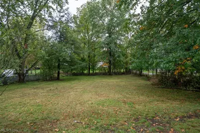 2325 Eastlawn Avenue, Akron, OH 44305 - Photo 25