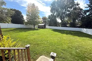 72 Heritage Dr, Tallmadge, OH 44278 - Photo 3