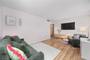 811 Concord Ave, Elyria, OH 44035 - Photo 3