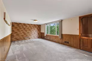 5715 Skyline Dr, Green Hills, OH 44131 - Photo 9