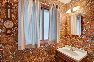 5715 Skyline Dr, Green Hills, OH 44131 - Photo 29