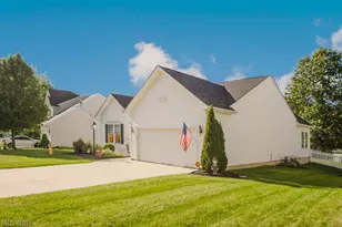 264 Cedarbrook Dr, Painesville, OH 44077 - Photo 3