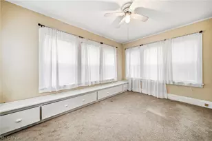 259 E 324th St, Willowick, OH 44095 - Photo 13