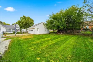 259 E 324th St, Willowick, OH 44095 - Photo 7